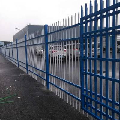 安全与美观并重 广东三横杆锌钢防护栏在别墅园区与工业场所的应用